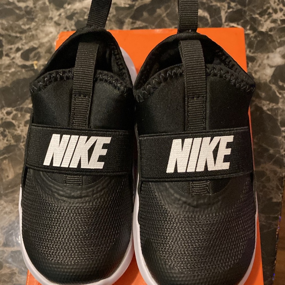 Boys sneakers